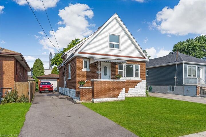 146 Craigroyston Road — photo 1