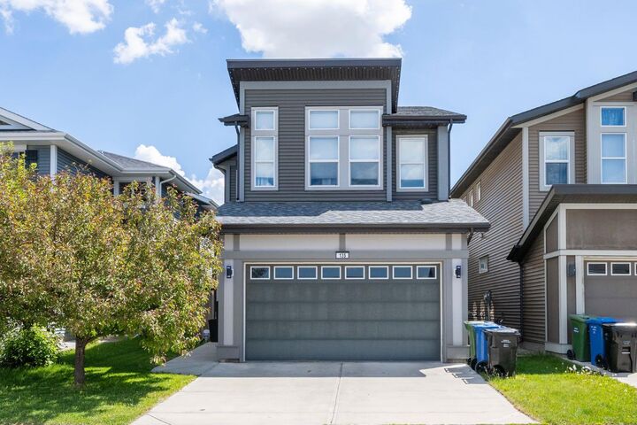 Property Photo:  135 Evansridge Crescent NW  AB T3P 0J3 