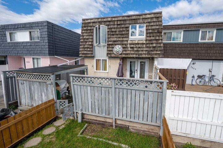 Property Photo: 7627 24A Street SE AB T2C 0Z8
