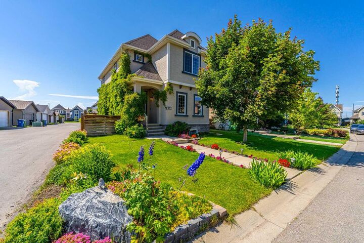 Property Photo: 158 Mahogany Grove SE AB T3M 1W9