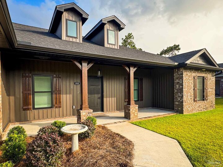 Property Photo: 5003 Timber Ridge Dr FL 32571