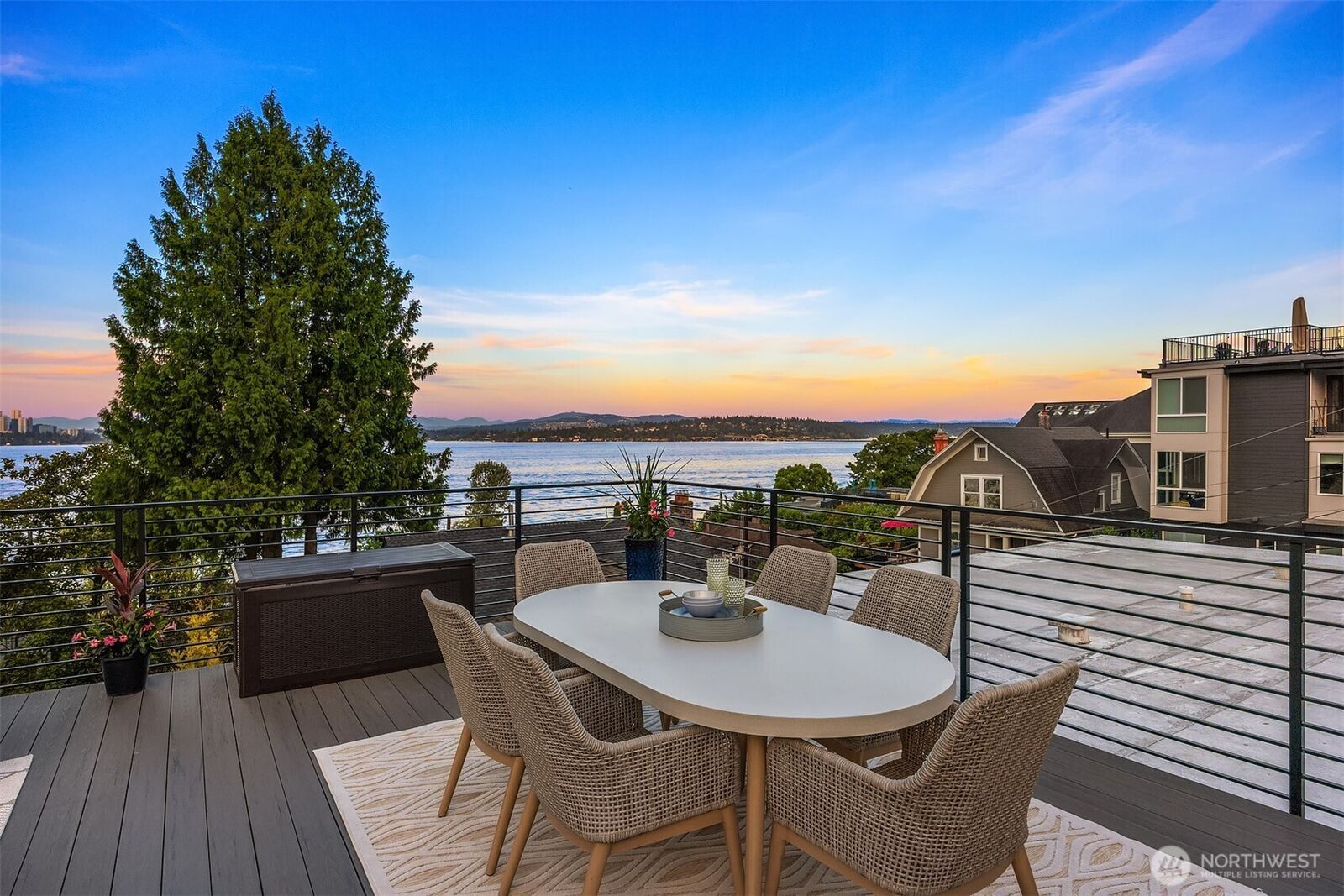 Property Photo: 3800 E Jefferson Street WA 98122