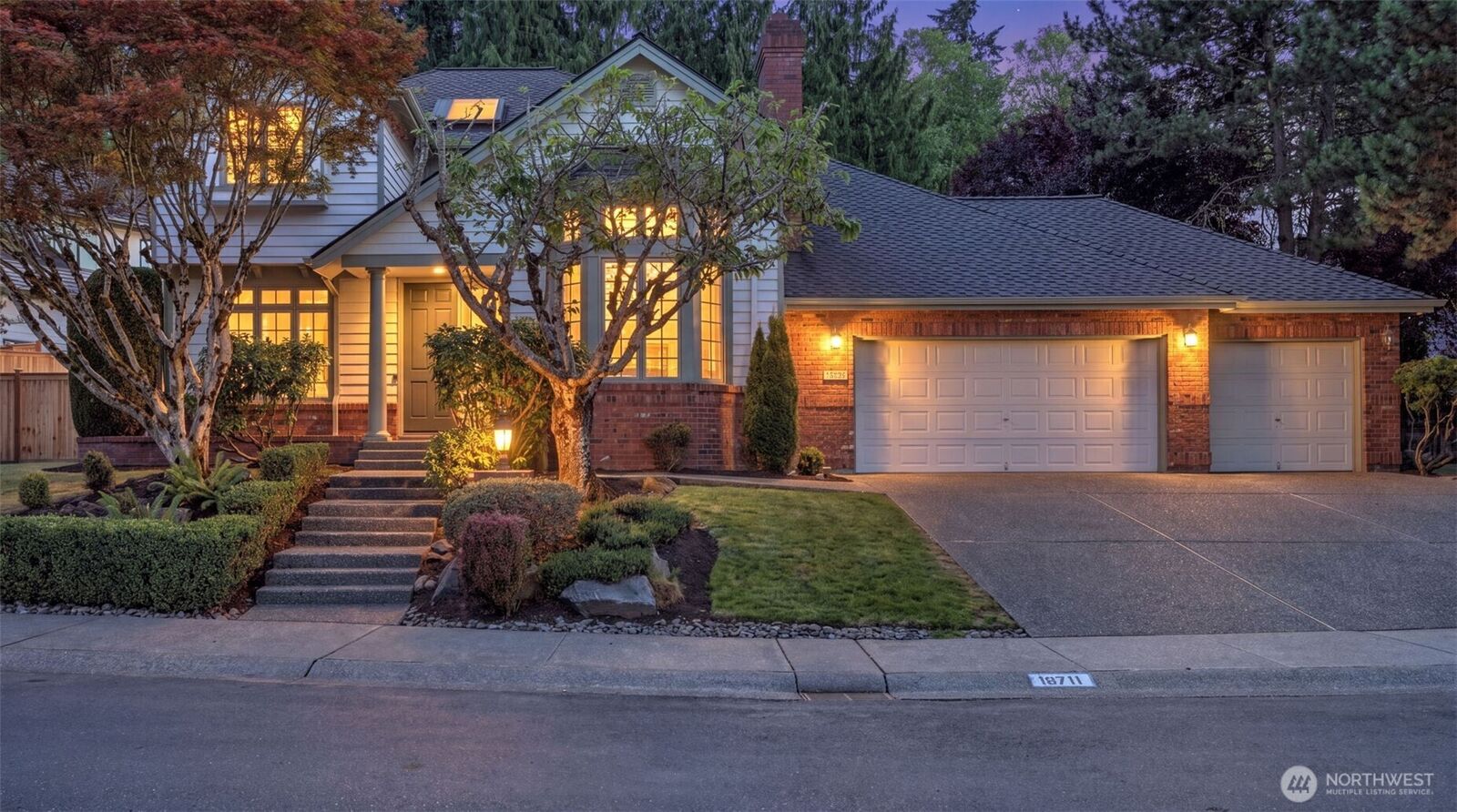 Property Photo:  10711  177th Court NE  WA 98052 