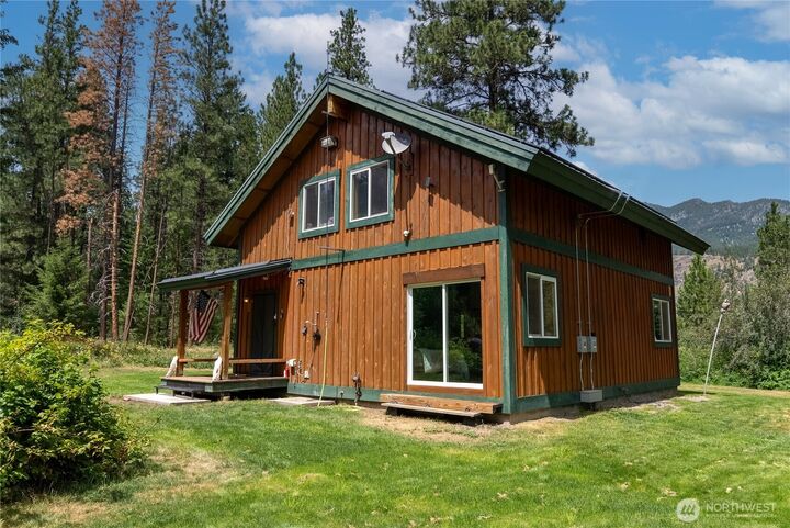 Property Photo:  43  Davelaar Drive  WA 98833 