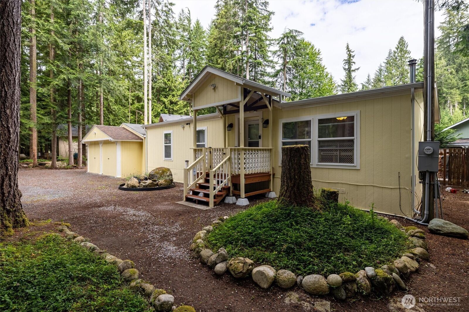 Property Photo:  1461  King Valley Drive  WA 98266 