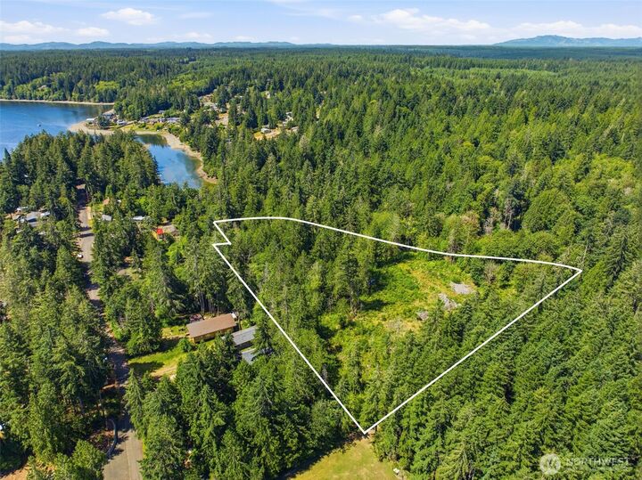Property Photo: 161 E Orchard Beach Road WA 98546