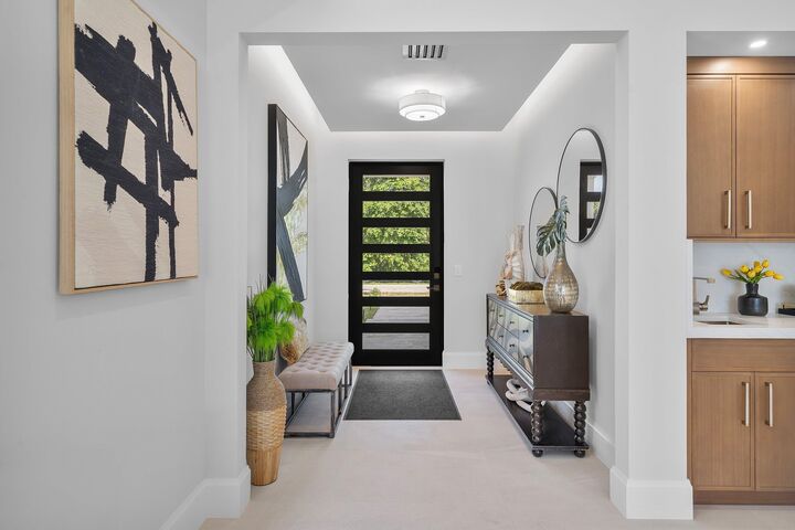 Property Photo:  731 SE 4th Avenue  FL 33483 