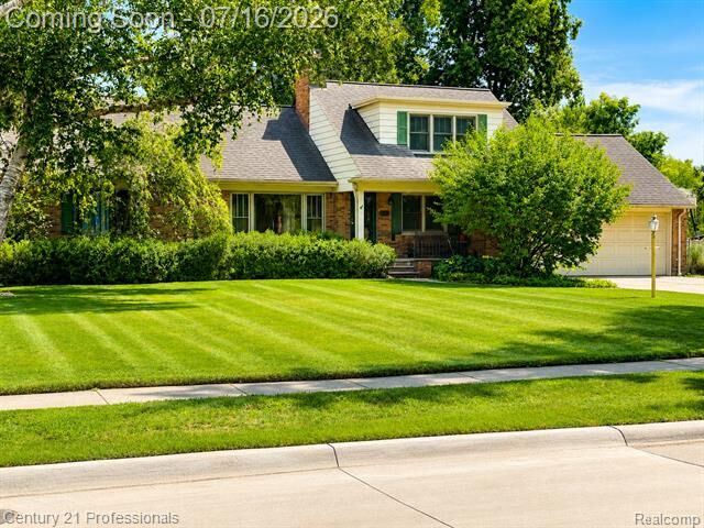 Property Photo:  605 Lexington Boulevard  MI 48073 