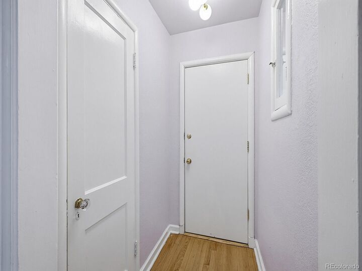Property Photo:  1528 N Emerson Street 2  CO 80218 