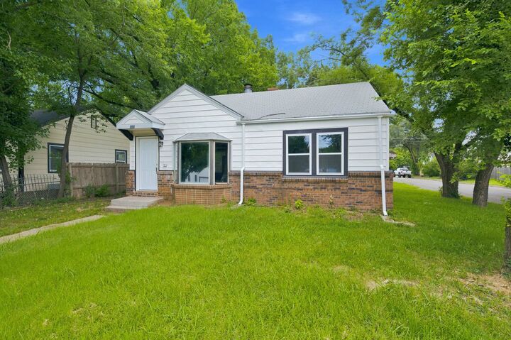 Property Photo:  1202 N Terrace Dr  KS 67208-2838 
