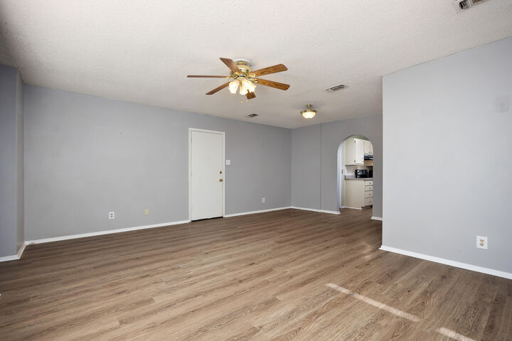 Property Photo: 144 Stoneham Street TX 76905
