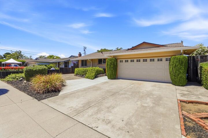 Property Photo: 1415 Santa Fe Drive CA 95118
