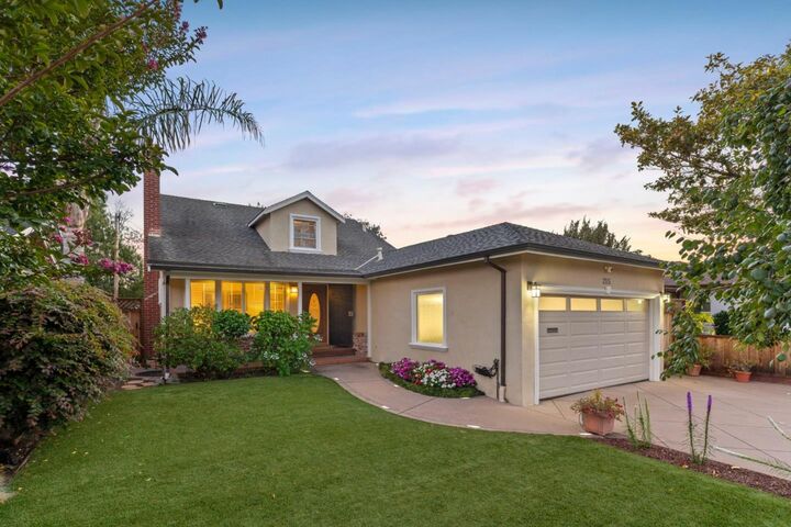 Property Photo:  215 Ottawa Street  CA 94401 