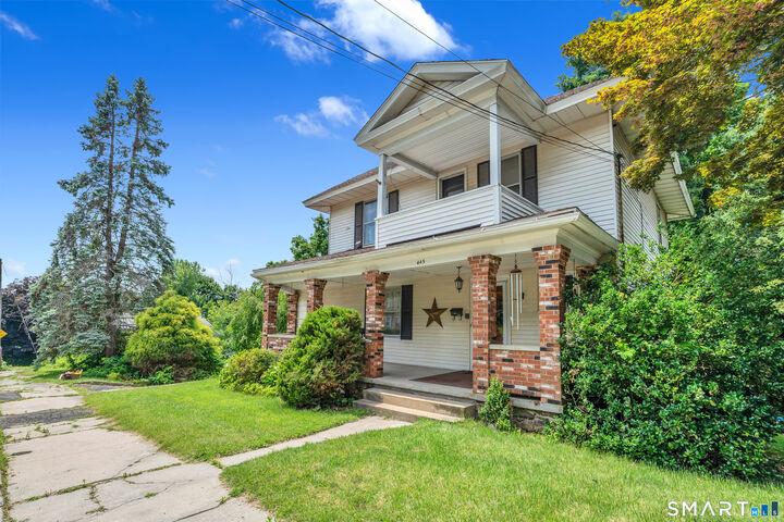 Property Photo:  445 Farmington Avenue  CT 06710 