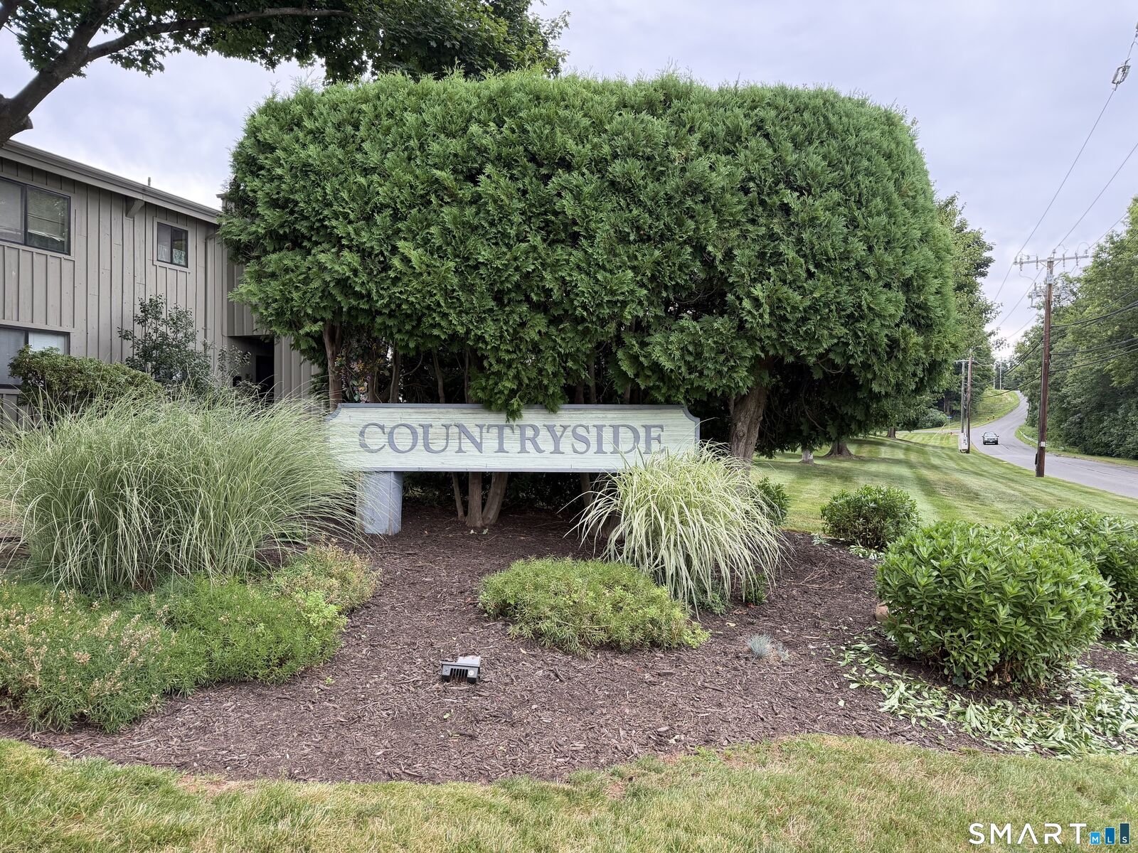 Property Photo:  136 Webster Court 136  CT 06111 