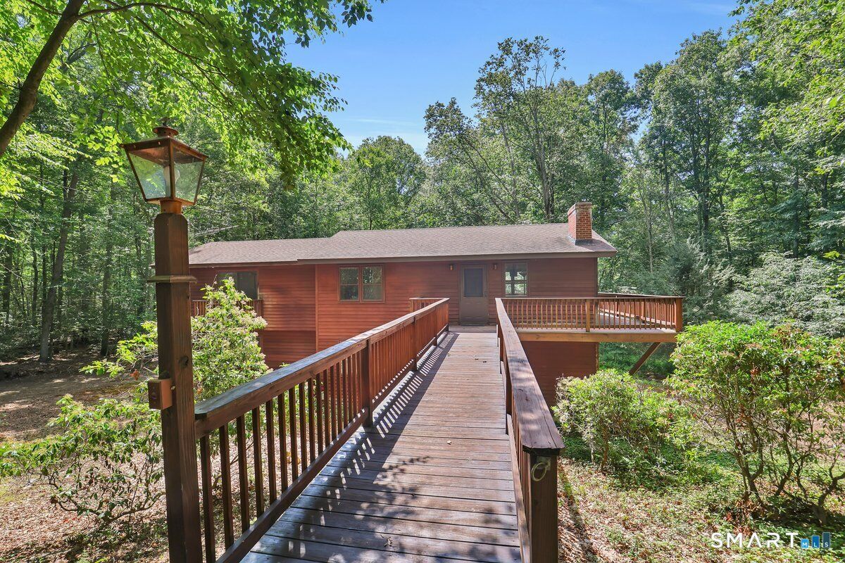 Property Photo:  33 Quiet Woods Road  CT 06424 