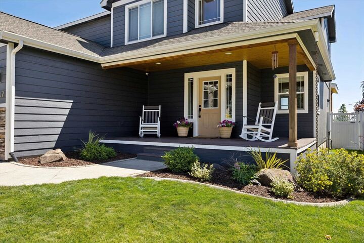 Property Photo: 2407 W Walker Ct WA 99208