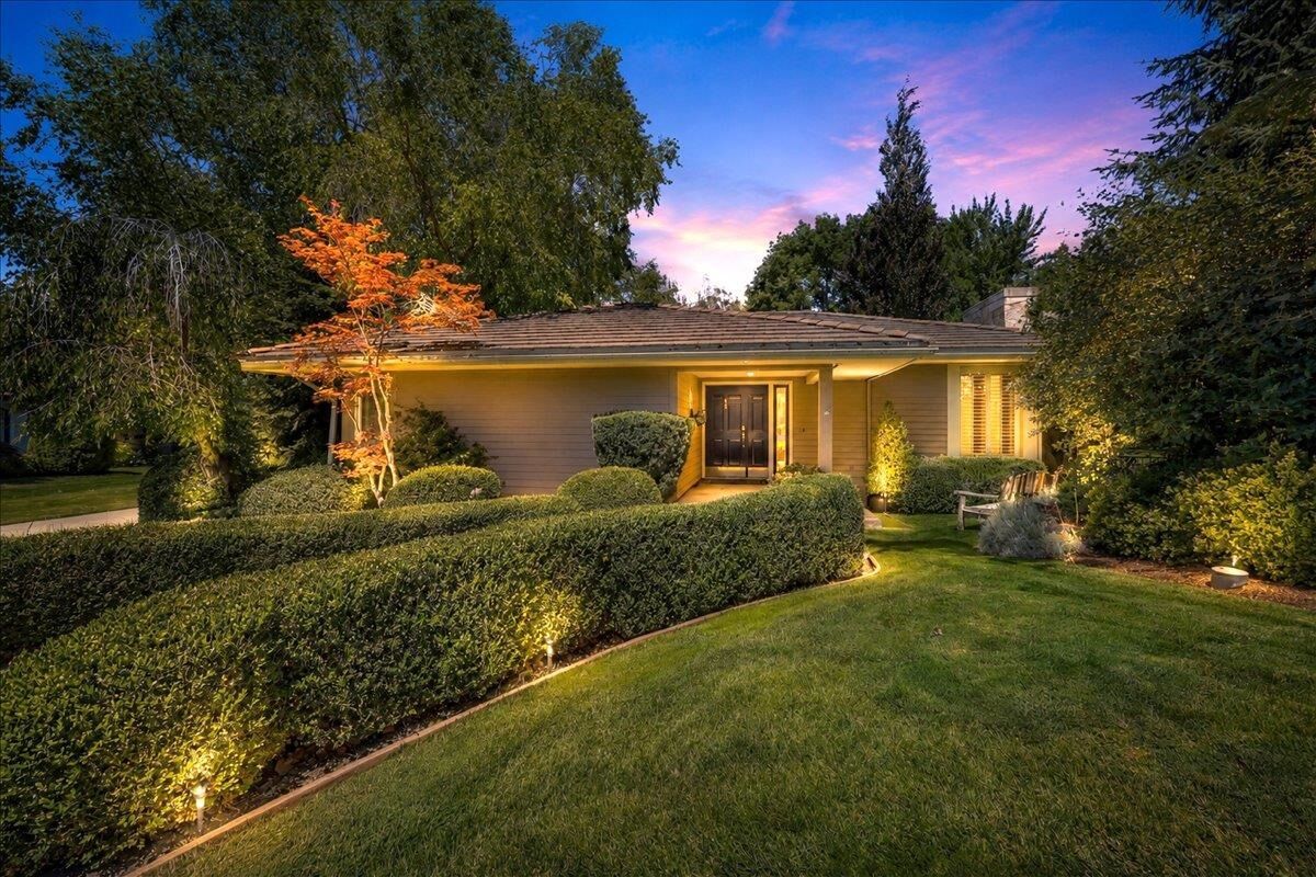 Property Photo:  4402 S Saint Andrews Ln  WA 99223 