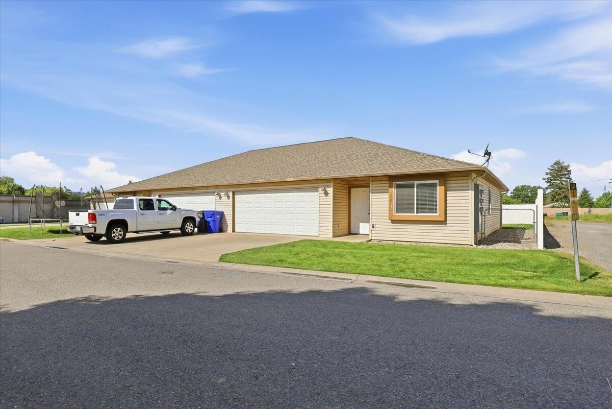 Property Photo:  1721 N Bessie Ln A, B, C  WA 99212 