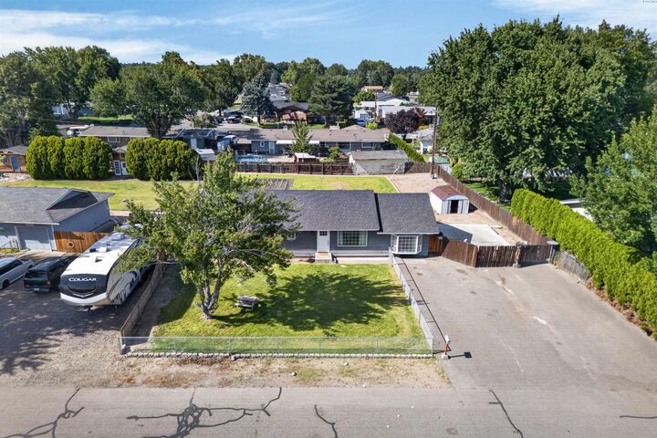 Property Photo: 3613 W Havstad WA 99301