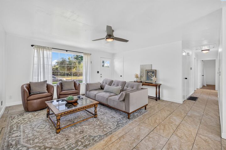 Property Photo: 3613 W Havstad WA 99301