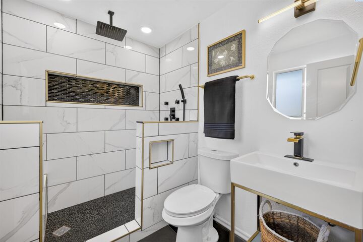 Property Photo:  3613 W Havstad  WA 99301 