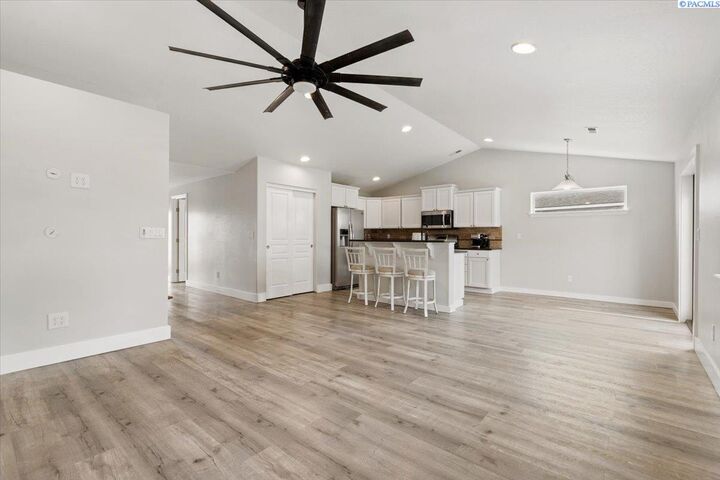 Property Photo:  6009 Pimlico Dr  WA 99301-6035 