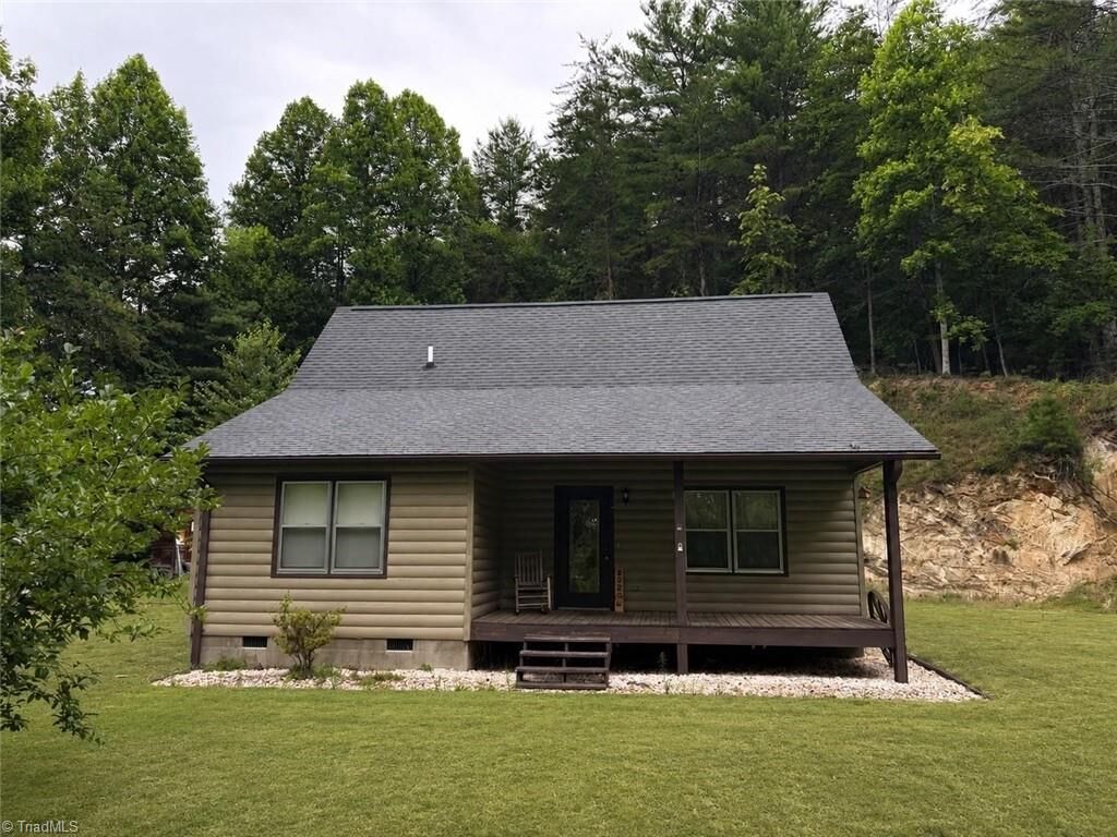 Property Photo: 5020 Old Nc Highway 16 NC 28651