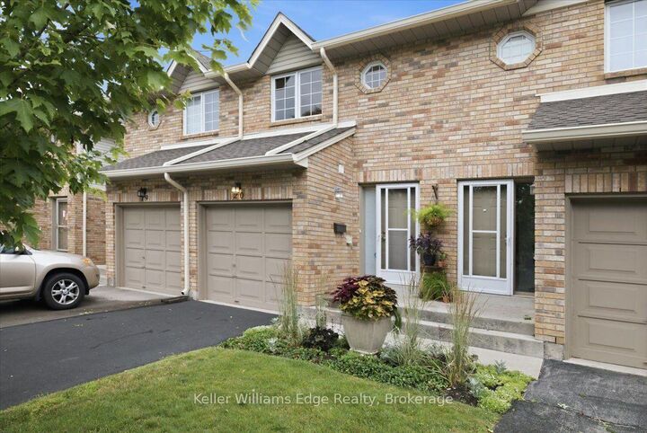 Property Photo: 2025 Cleaver Avenue 20 ON L7M 4H8