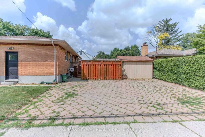 724 Brant Street — photo 1