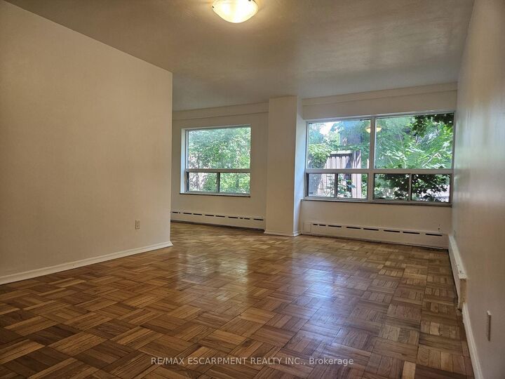 Property Photo:  325A James Street S 107  ON L8P 3B7 