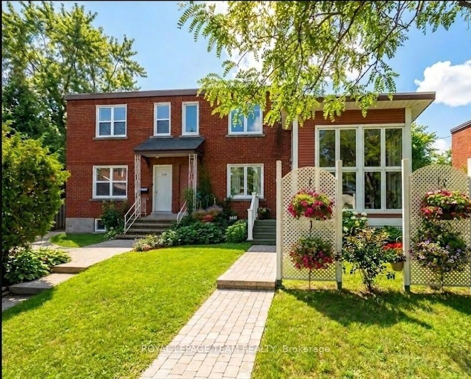 Photo de la propriété: 1220 Dorchester Avenue ON K1Z 8E4