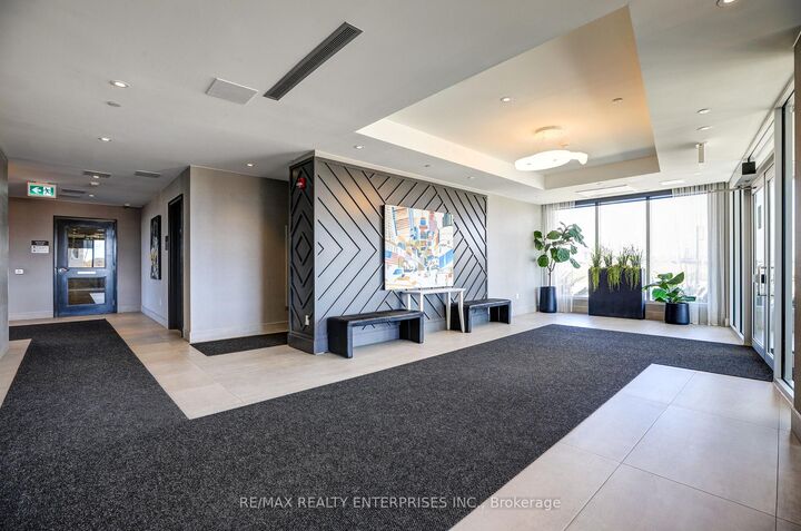 Property Photo: 200 Lagerfeld Drive 527 ON L7A 5G5