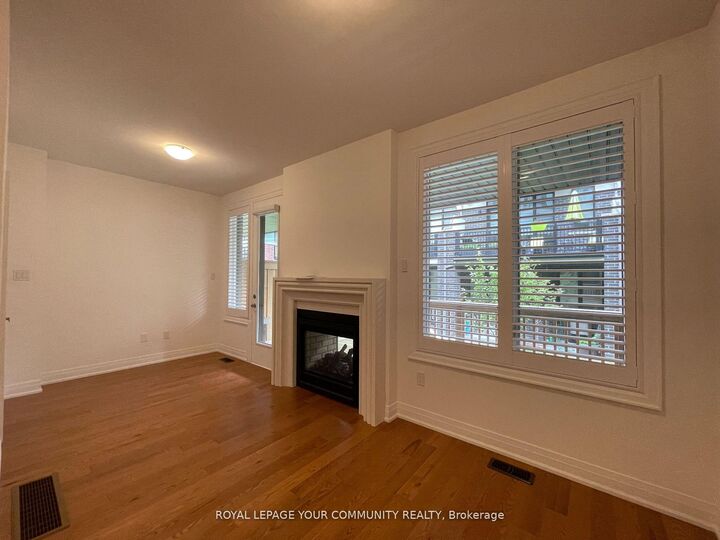 Property Photo: 26 Banshee Lane ON L4E 1H4