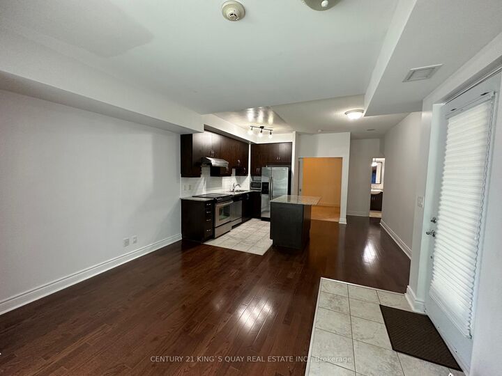 Property Photo:  31 Olive Avenue 210  ON M2N 4N4 