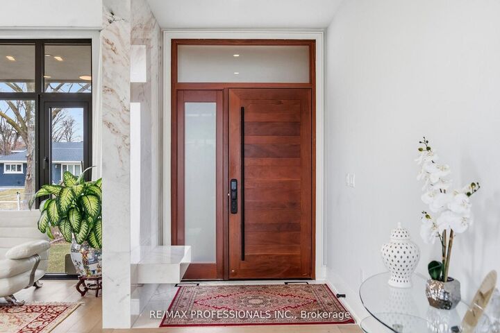 2206 Utley Road — photo 1