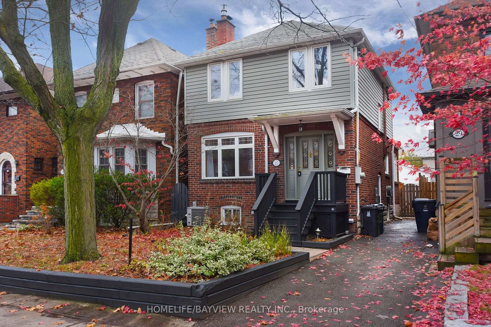 Property Photo: 27 Cranbrooke Avenue ON M5M 1M3