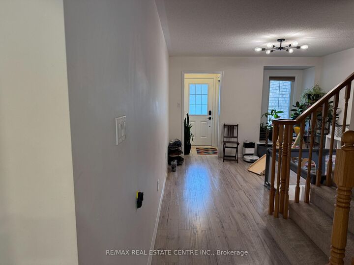 Property Photo:  370 Cavanagh Lane  ON L9T 8J9 