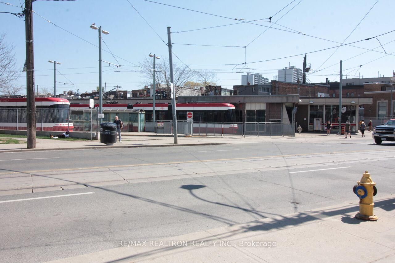 Property Photo: 788 Broadview Avenue # A ON M2K 4P7