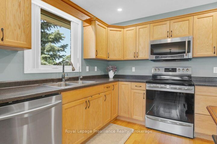 Property Photo: 31 Hemlock Crescent ON K8N 5Y1