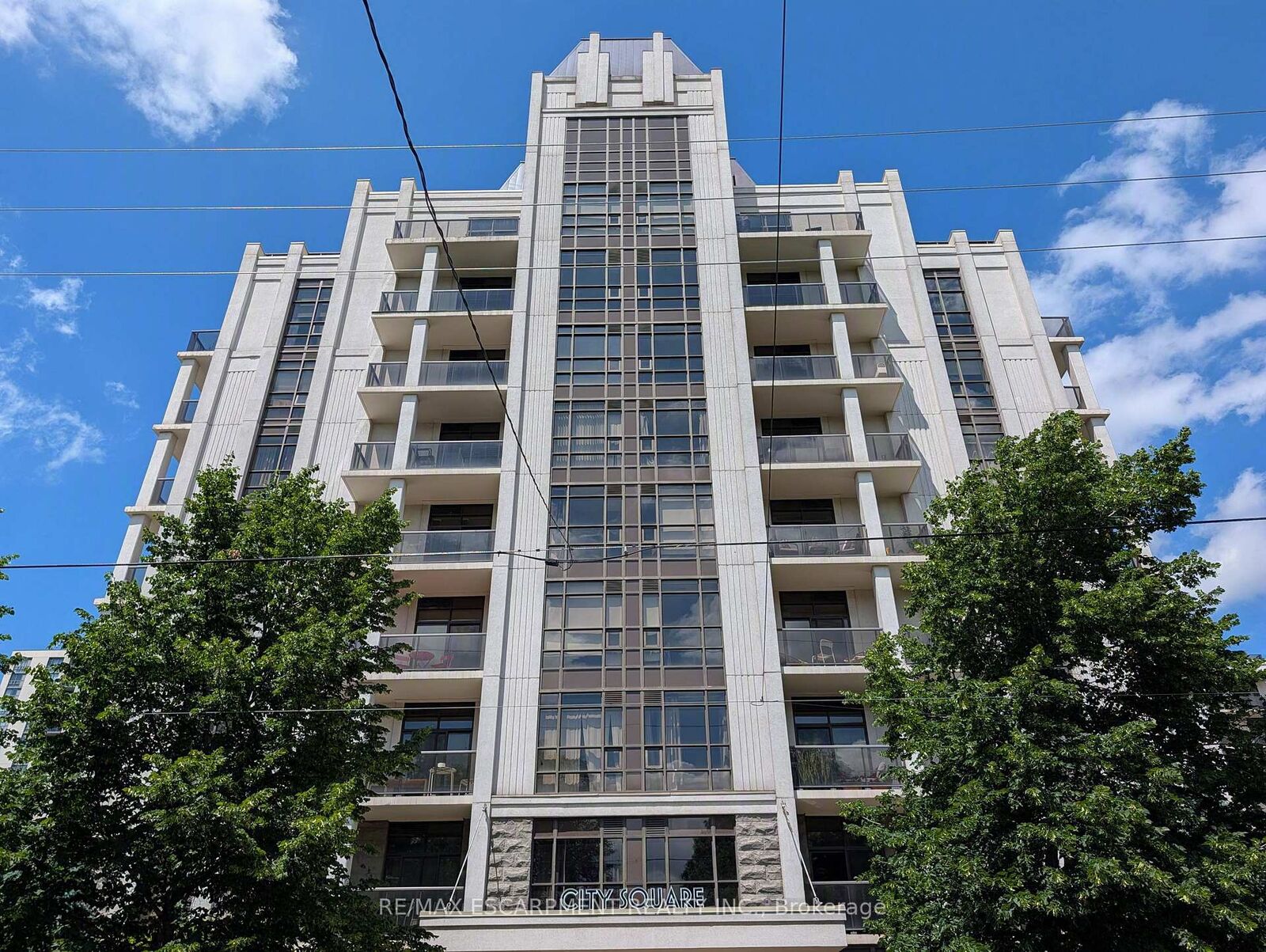 Property Photo: 90 Charlton Avenue W 702 ON L8P 2C3