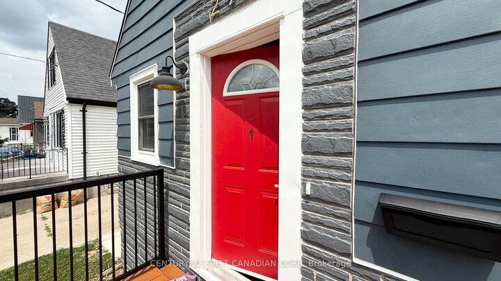 Property Photo: 294 Vancouver Street 1 ON N5W 4S2