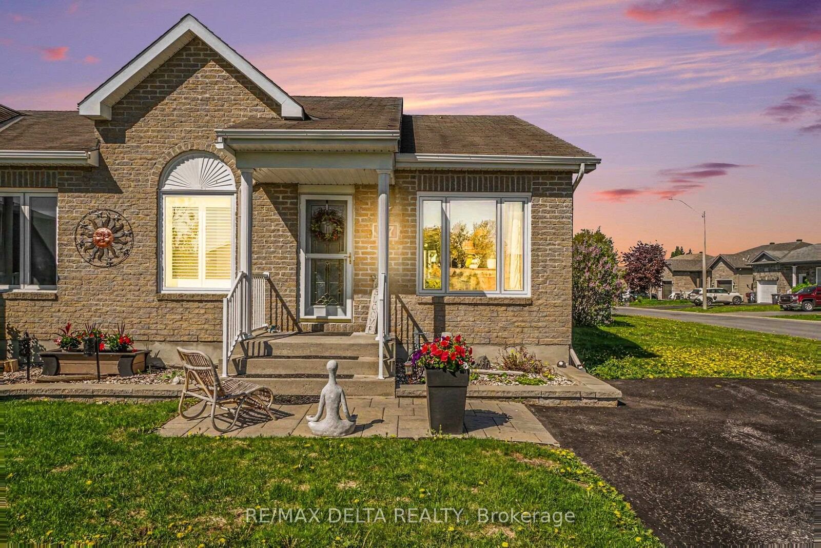 Property Photo:  117 Panorama Avenue  ON K0A 3K0 