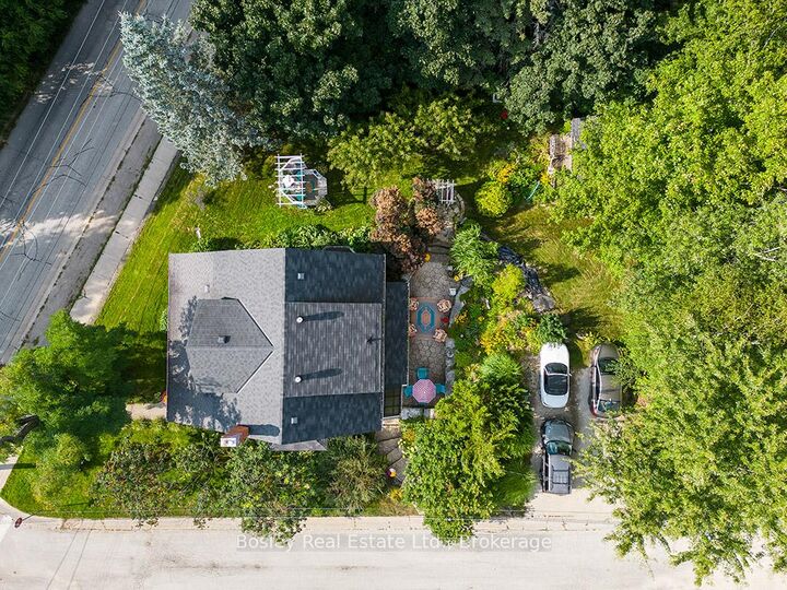 Property Photo: 103 Brook Street ON N0H 1J0