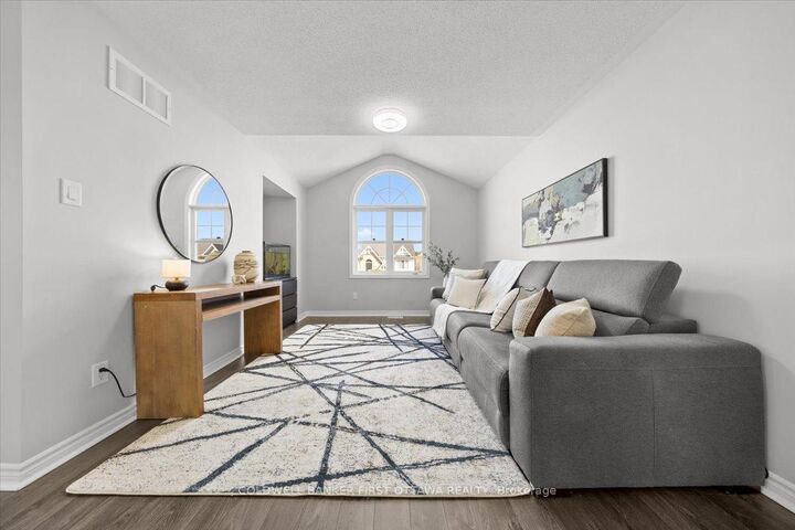 Property Photo:  619 Dundonald Drive  ON K2J 5Y8 