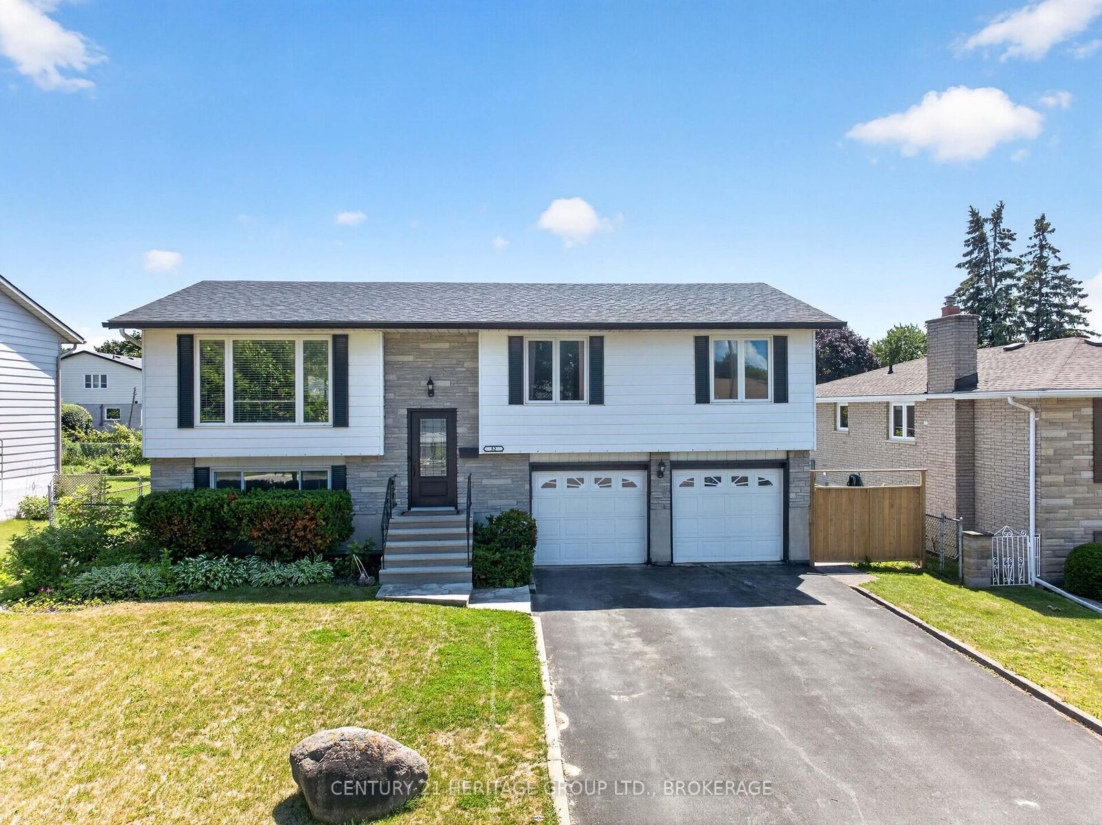 Property Photo: 52 Lochinvar Road ON K7M 6N8