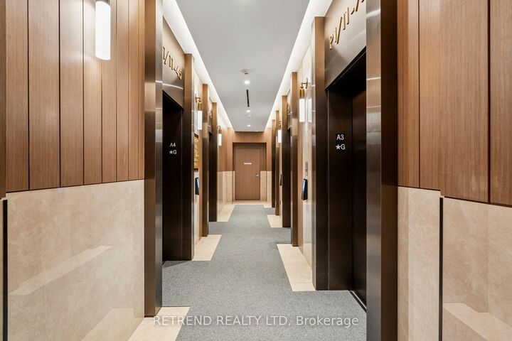 Property Photo:  3 Concord Cityplace Way 3207  ON M5V 0X4 
