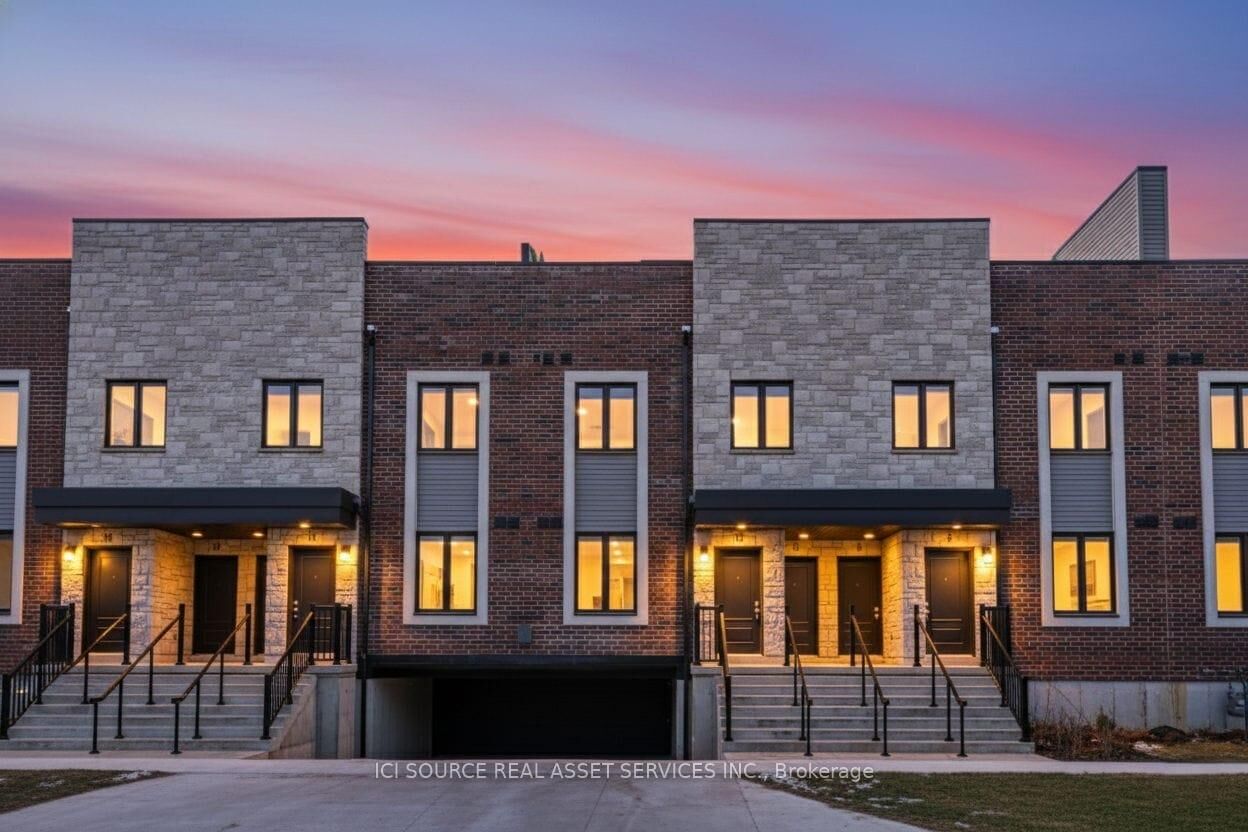 Property Photo:  2 Slessor Boulevard 10  ON L3M 5J4 