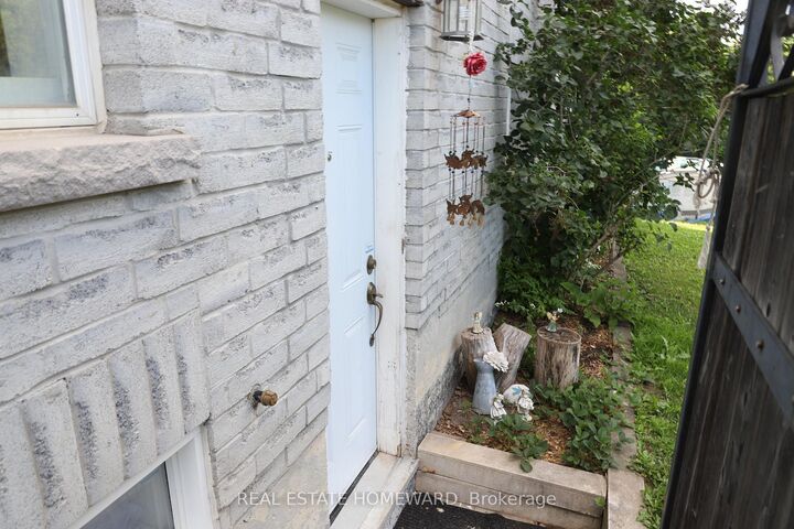 Property Photo:  1212 Fox Hill Street Bsmt  ON L9S 4Y5 