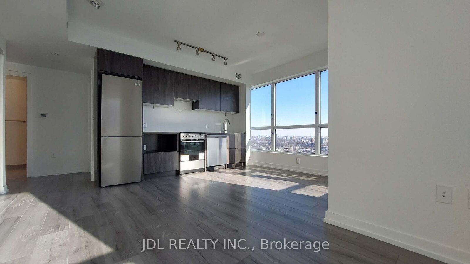 Property Photo: 395 Bloor Street E 3110 ON M4W 1H7